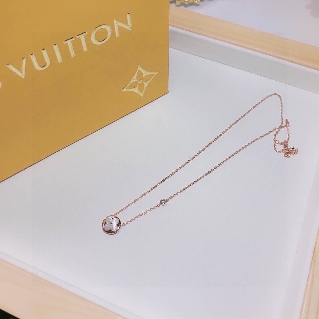 Cheap L0vis Vvtt0n Necklace
