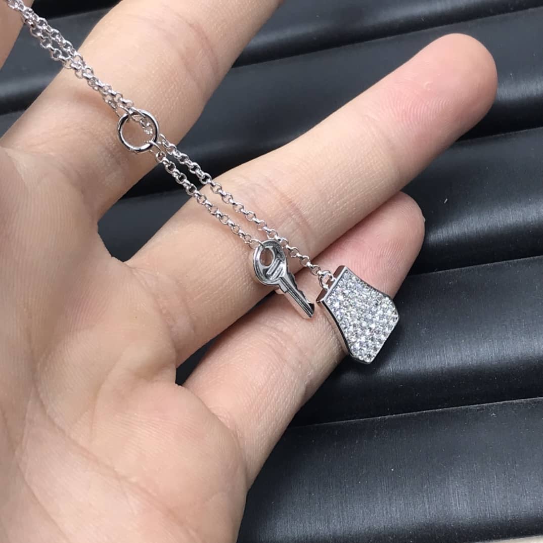 Wholesale H**me5 Logo Necklace