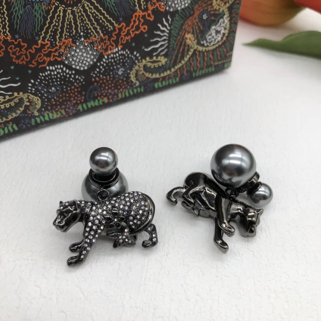 Cheap Chr1st1an D10r Earring