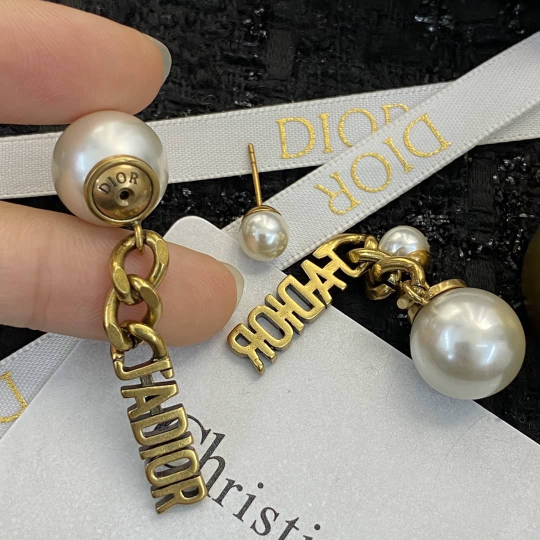 Wholesale Chr1st1an D10r Logo Earring