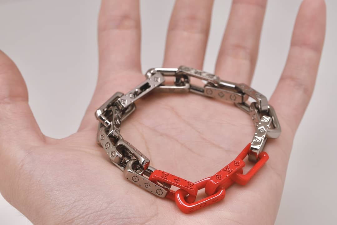 L0vis Vvtt0n Necklace Copy