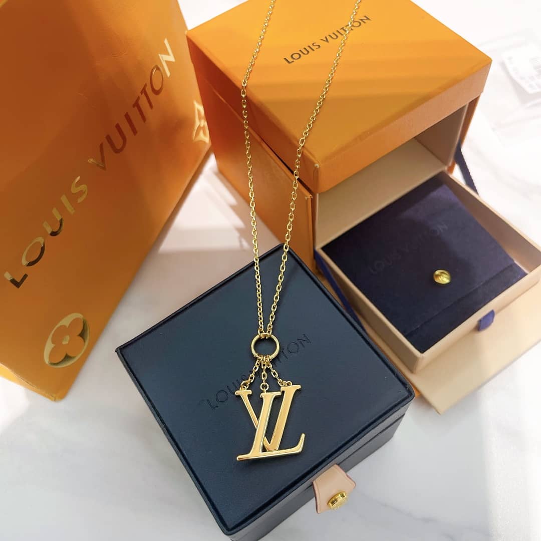Knockoff L0vis Vvtt0n Logo Necklace