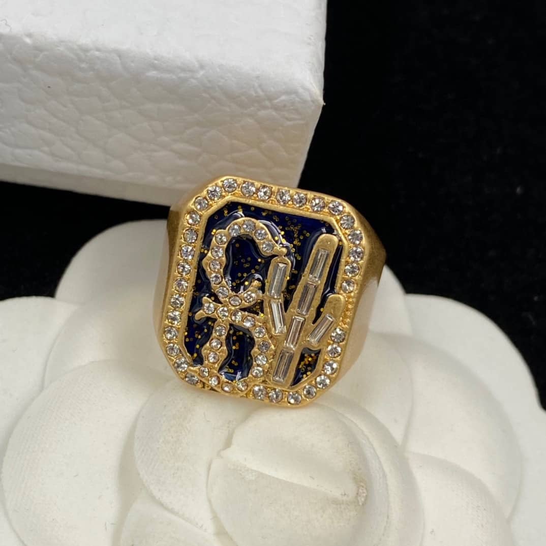 7 Star Chr1st1an D10r Ring