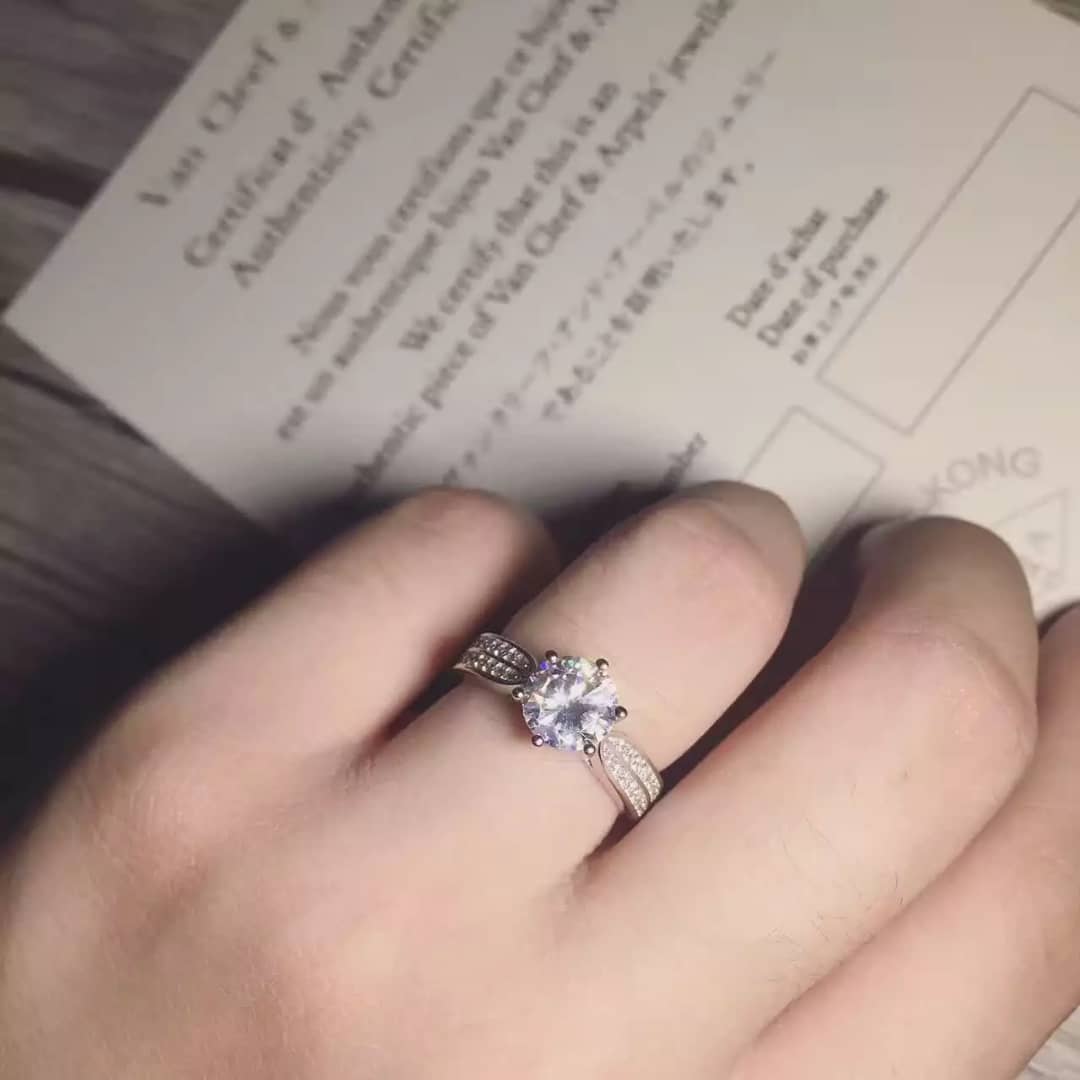 Luxury T*f*ny Classic AAA+ Ring