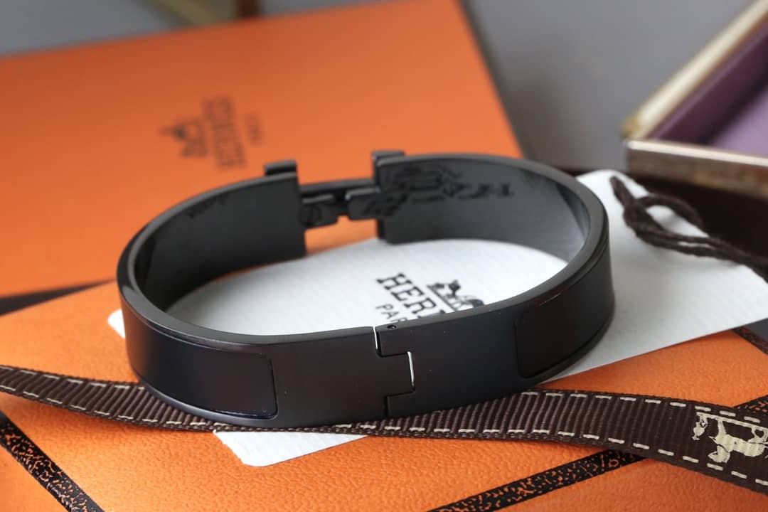 H**me5 Bracelet First Copy