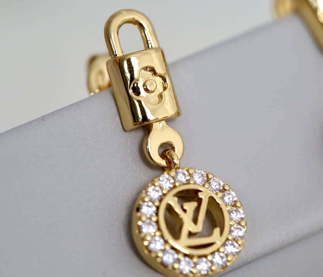 High Quality L0vis Vvtt0n Earring