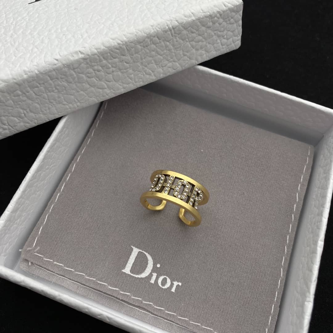 Knockoff Chr1st1an D10r Logo Ring