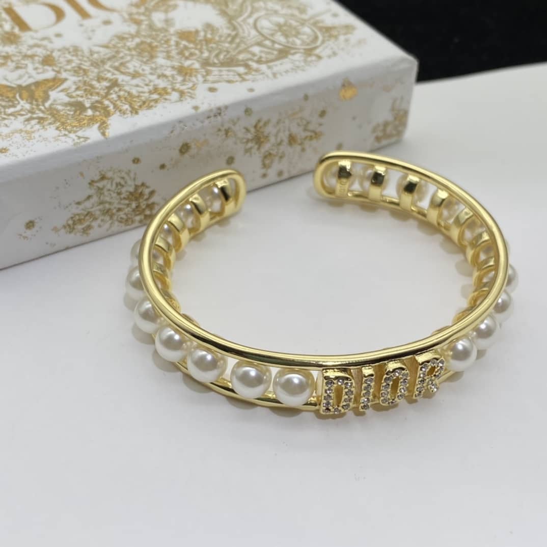 Luxury Chr1st1an D10r Classic AAA+ Bracelet