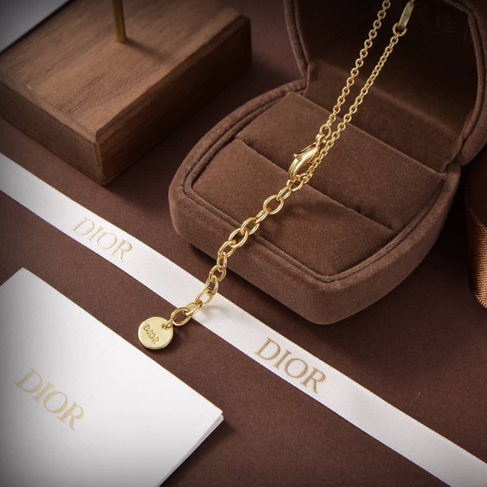 Replica Chr1st1an D10r Necklace