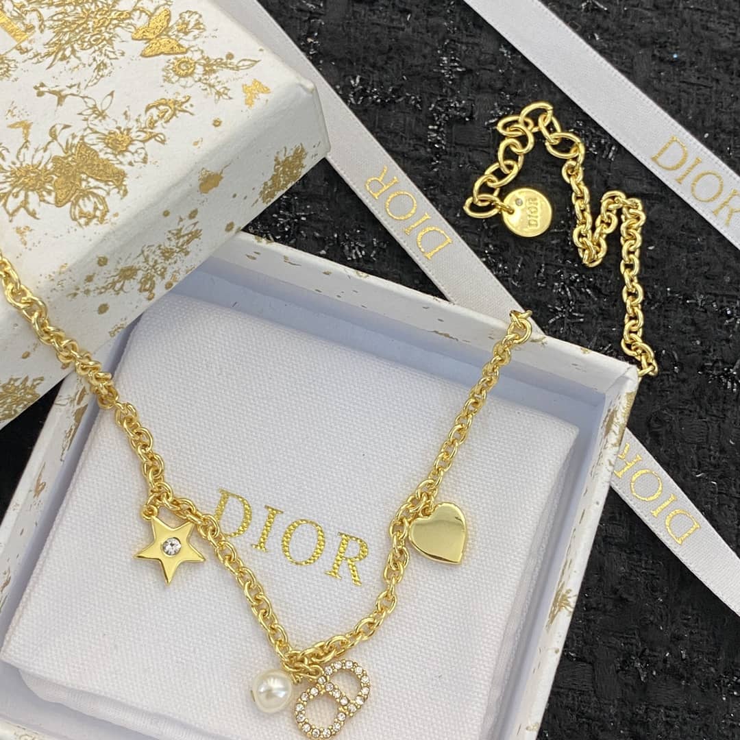 Best Chr1st1an D10r Classic Necklace