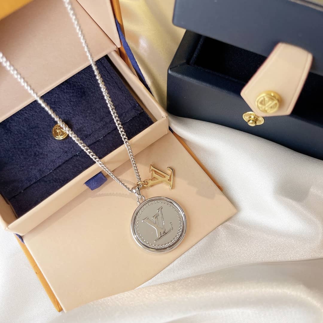 Luxury L0vis Vvtt0n Classic AAA+ Necklace