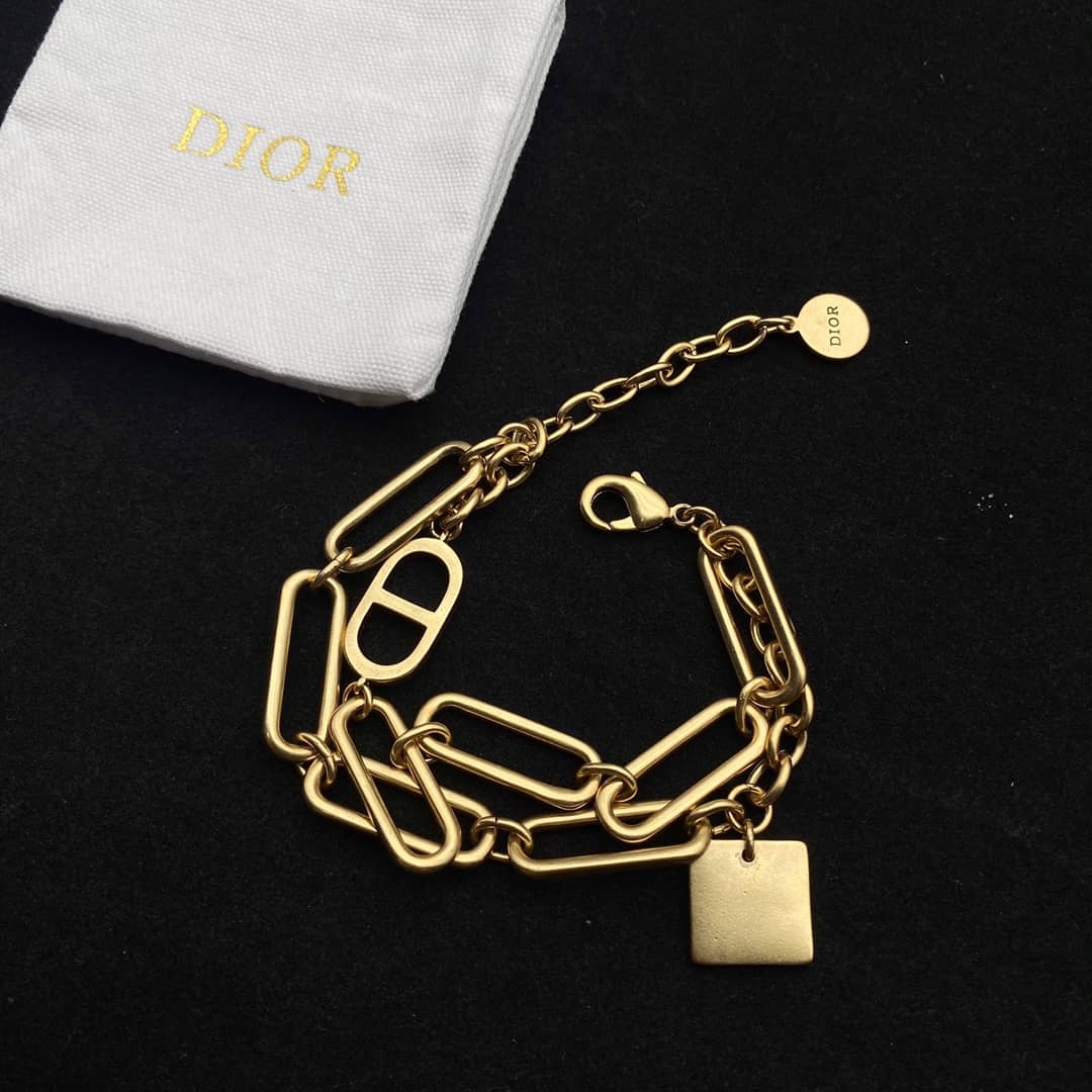 Knockoff Chr1st1an D10r Logo Bracelet