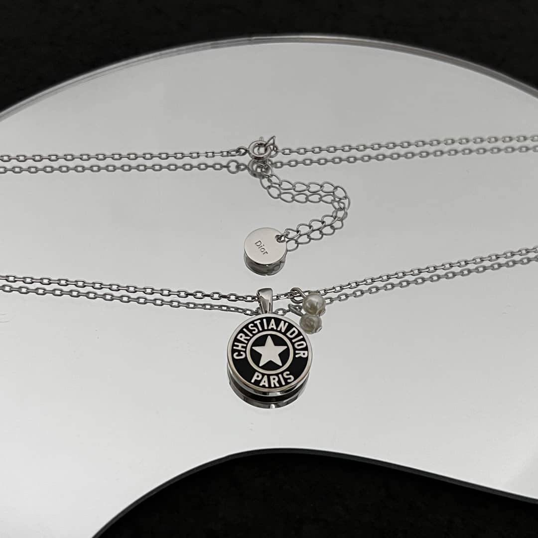 Luxury Chr1st1an D10r Classic AAA+ Necklace