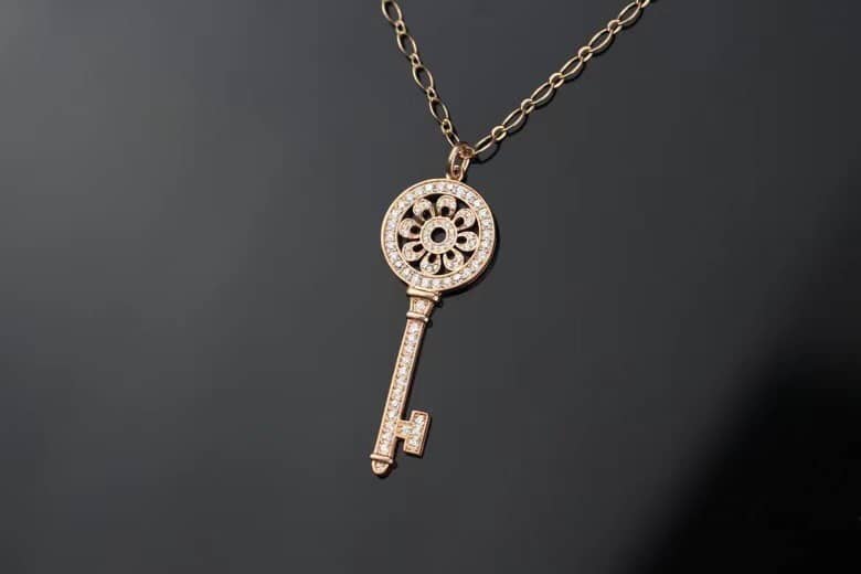 T*f*ny Necklace First Copy