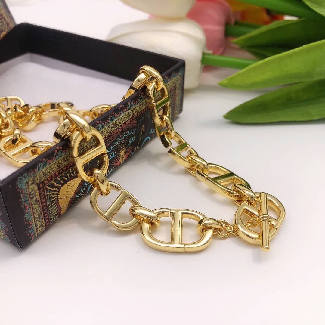 Luxury Chr1st1an D10r Classic AAA+ Necklace