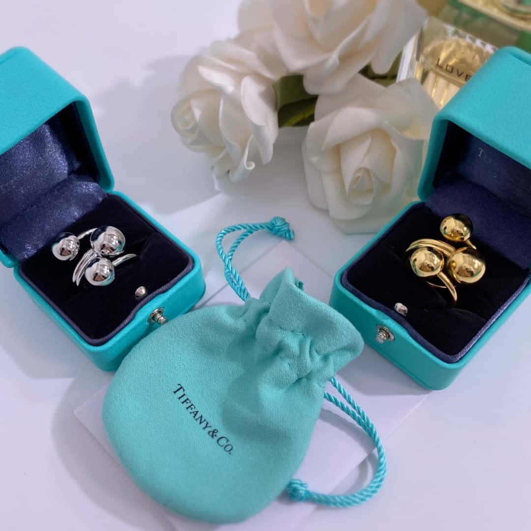 Knockoff T*f*ny Logo Ring