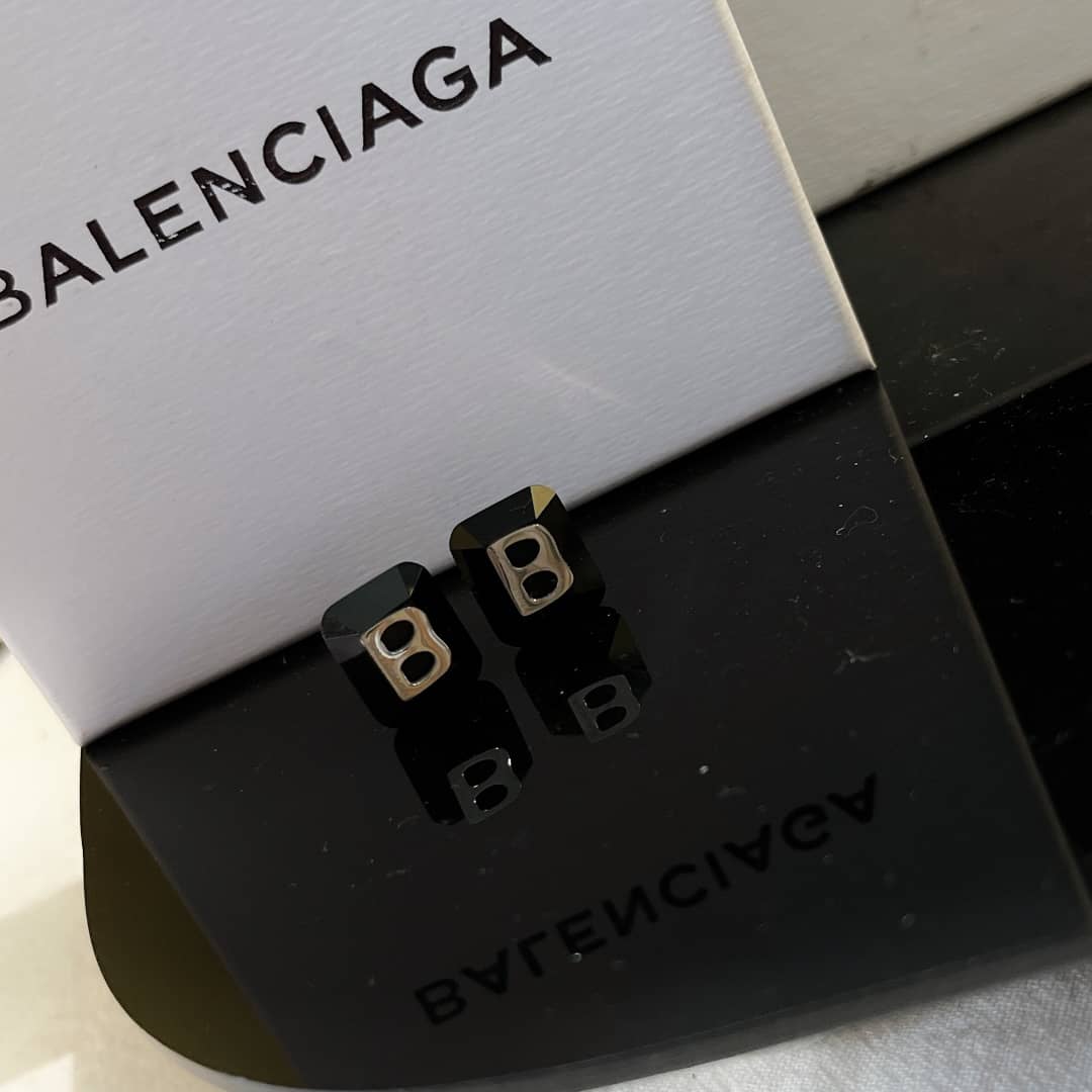 Ba1en*iaga Earring Dupes Logo