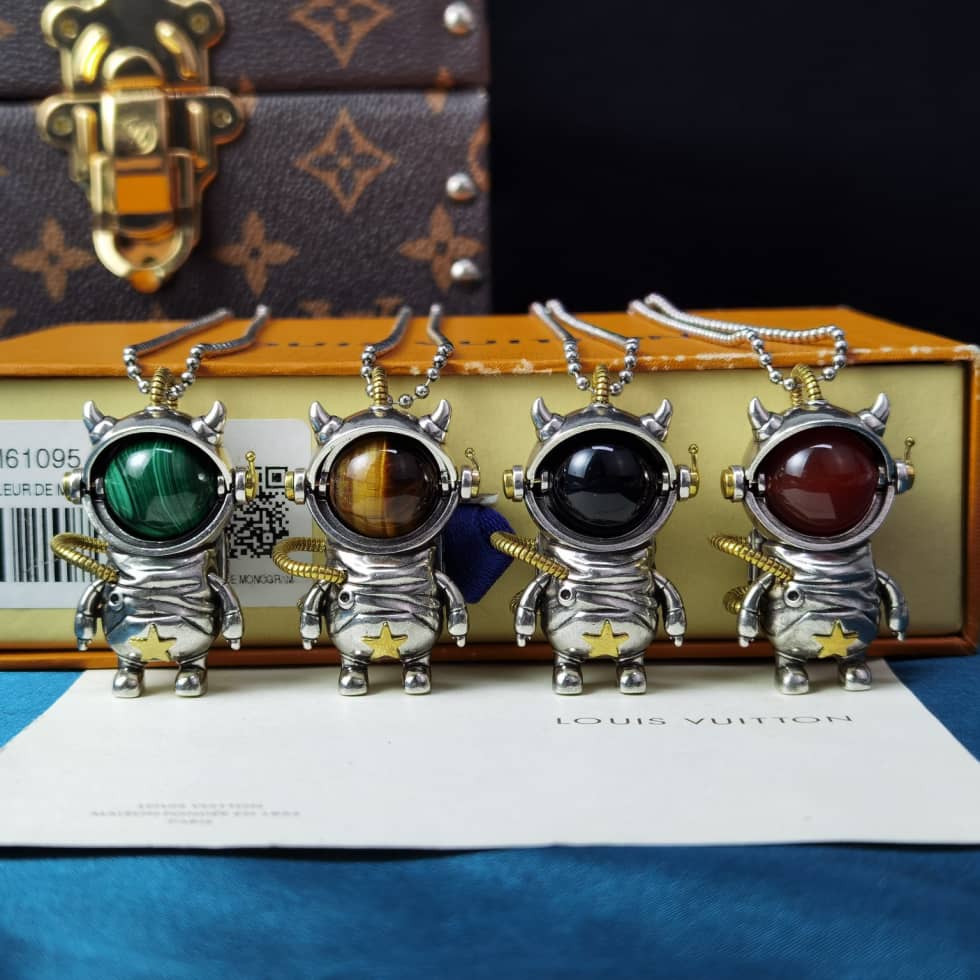 Designer L0vis Vvtt0n Classic Necklace