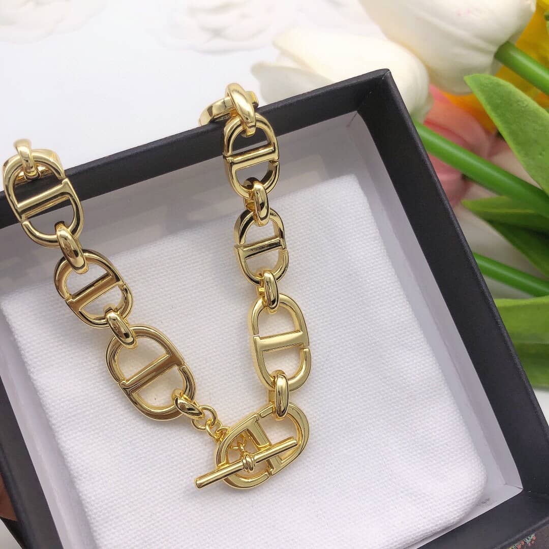 Luxury Chr1st1an D10r Classic AAA+ Necklace