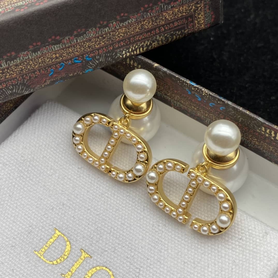 Luxury Chr1st1an D10r Classic AAA+ Earring