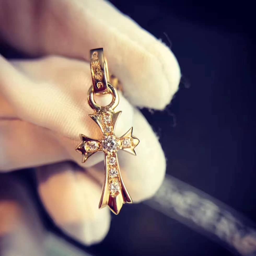 Cheap Ch*0me He**ts Earring