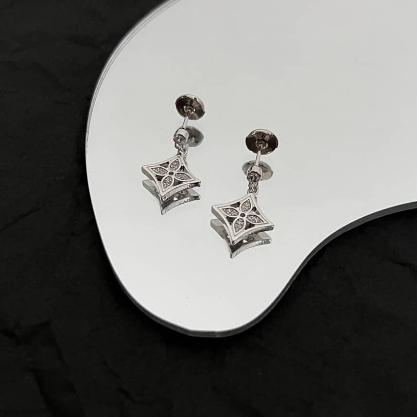 Top Quality L0vis Vvtt0n Earring