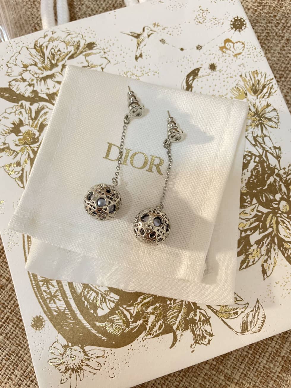 Knockoff Chr1st1an D10r Logo Earring