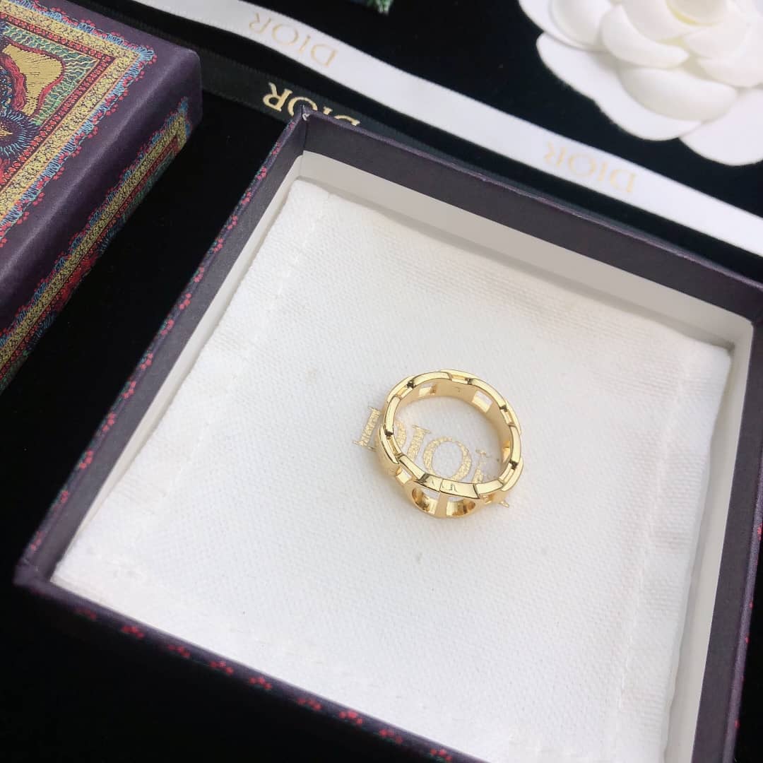 Cheap Chr1st1an D10r Ring