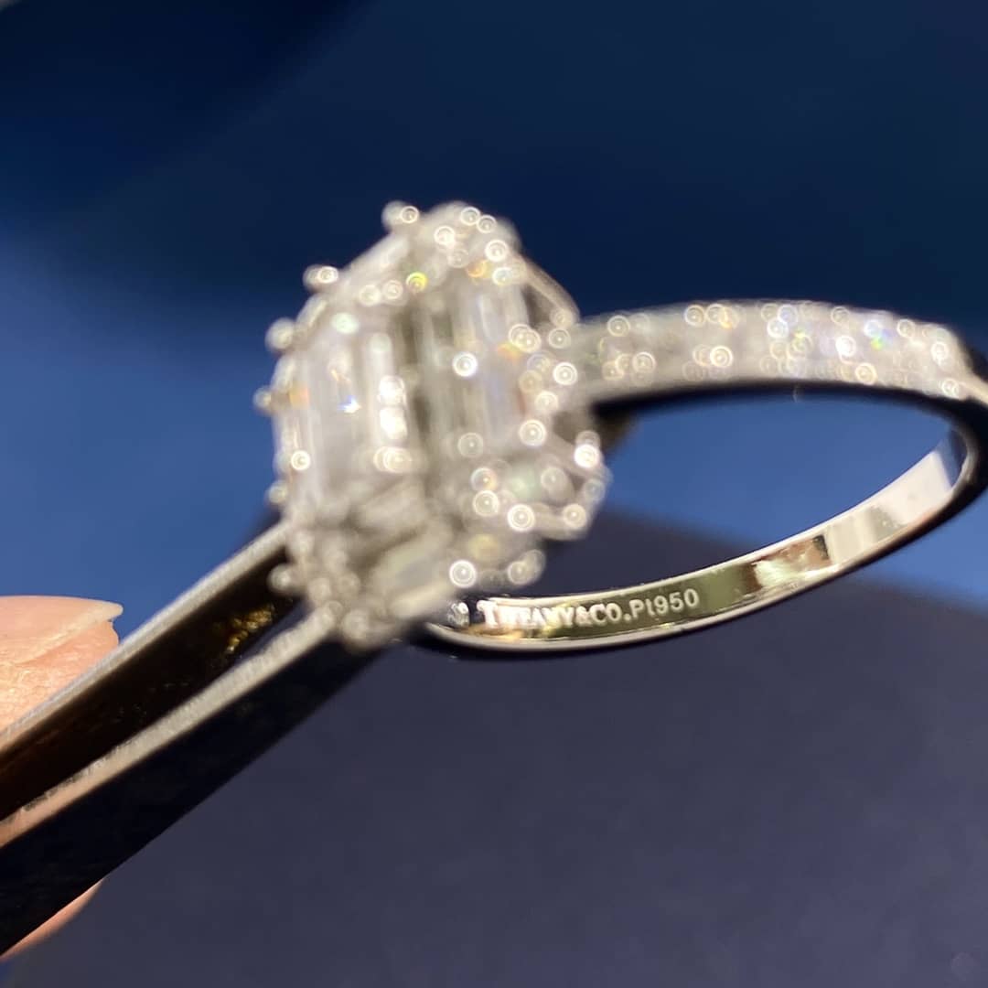 High Quality T*f*ny Ring