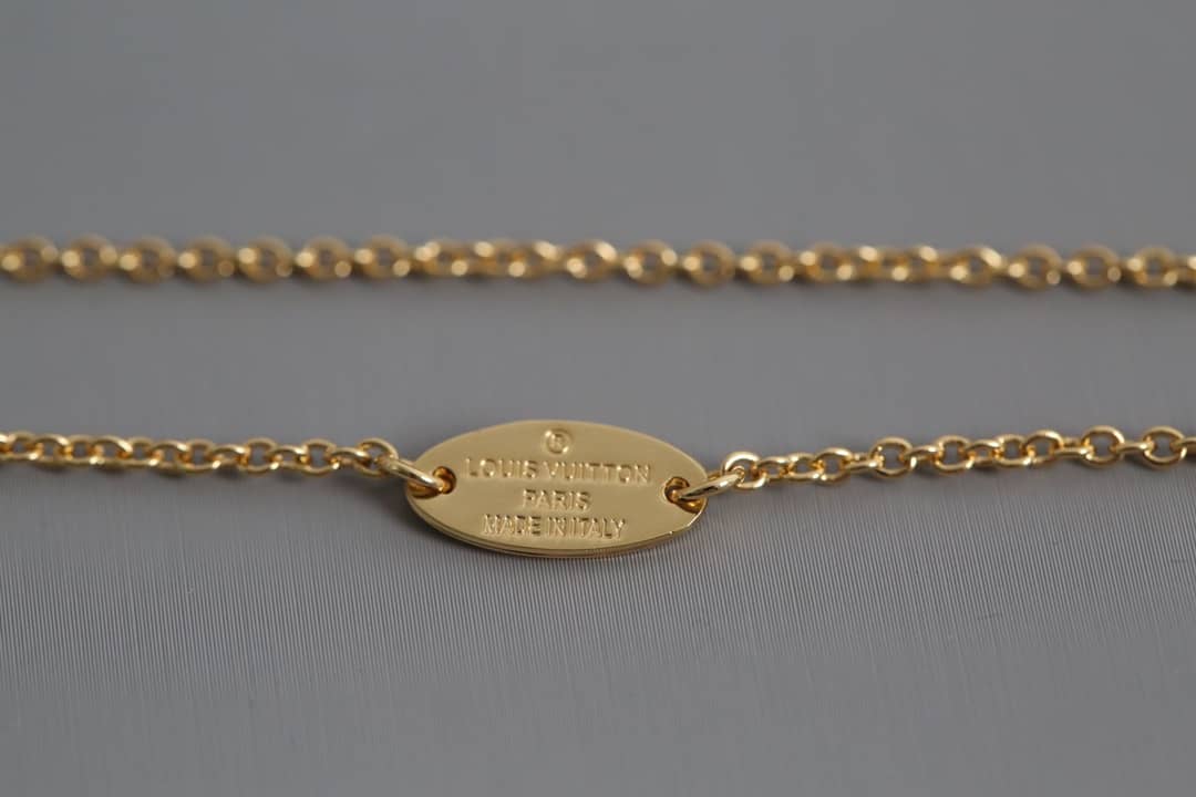 High Quality L0vis Vvtt0n Necklace