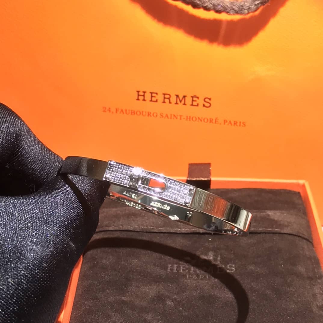 H**me5 Bracelet For Sale