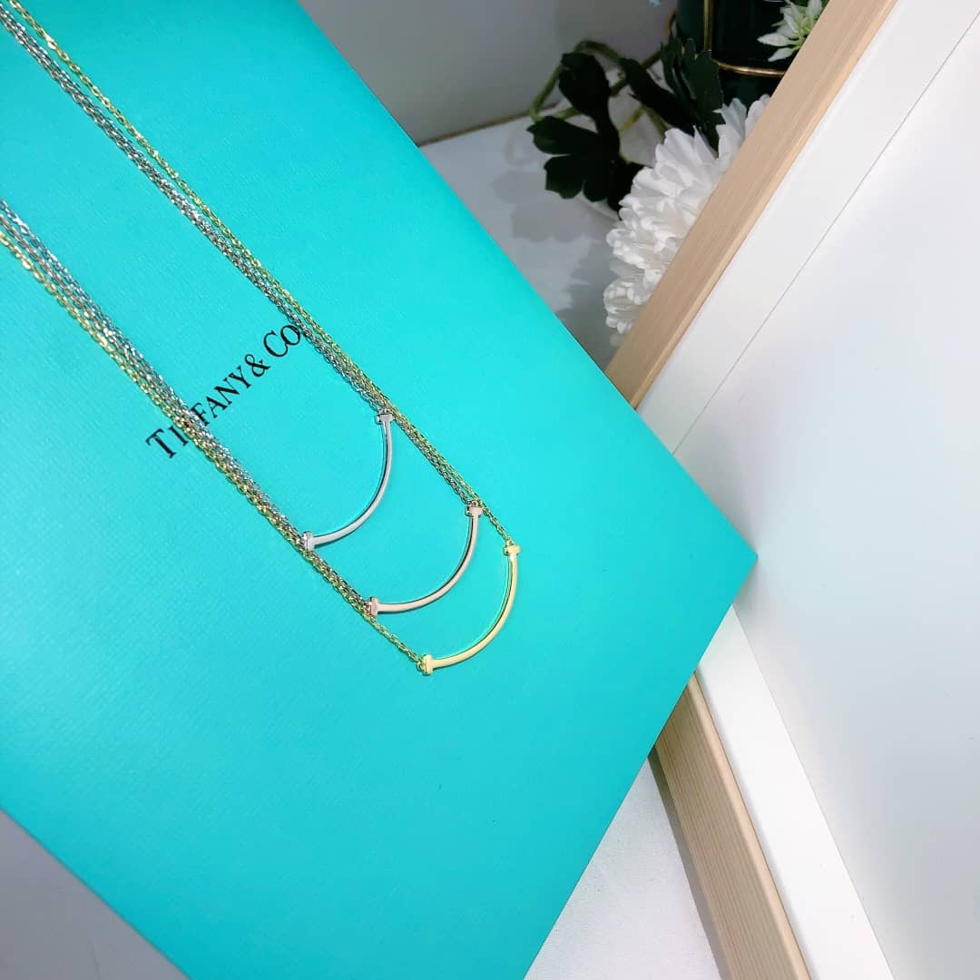 Knockoff T*f*ny Logo Necklace