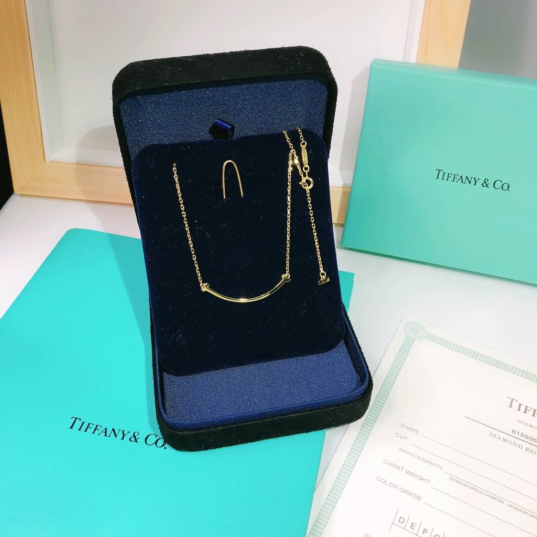 Knockoff T*f*ny Logo Necklace