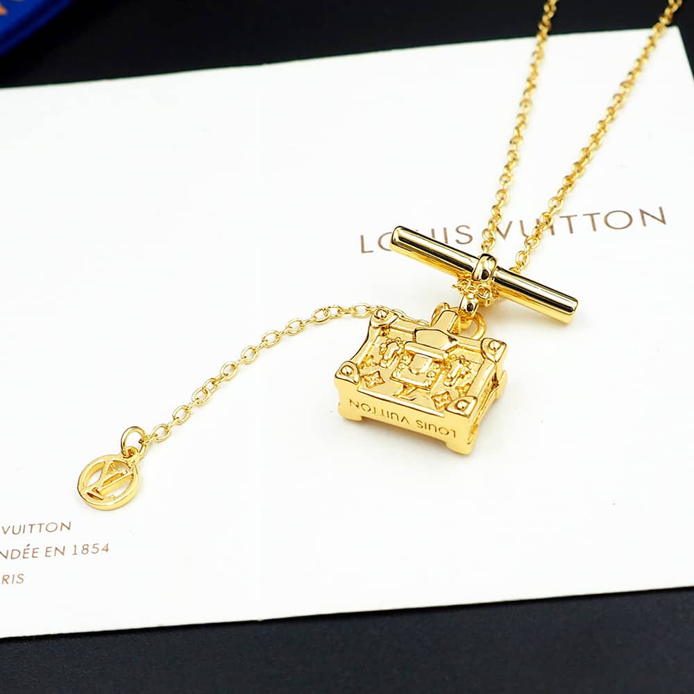Wholesale L0vis Vvtt0n AAA+ Necklace