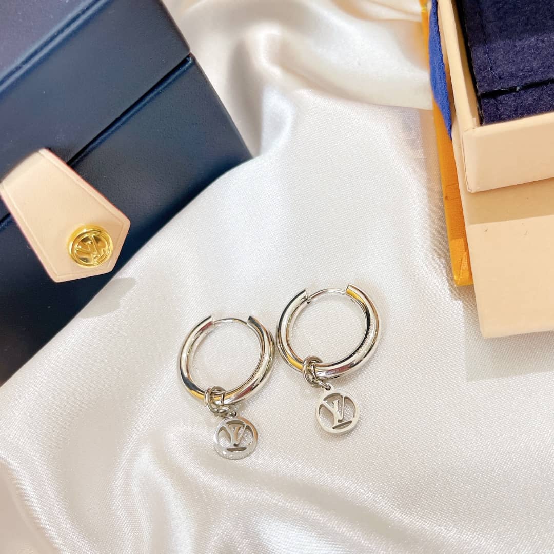 Top Quality L0vis Vvtt0n Earring