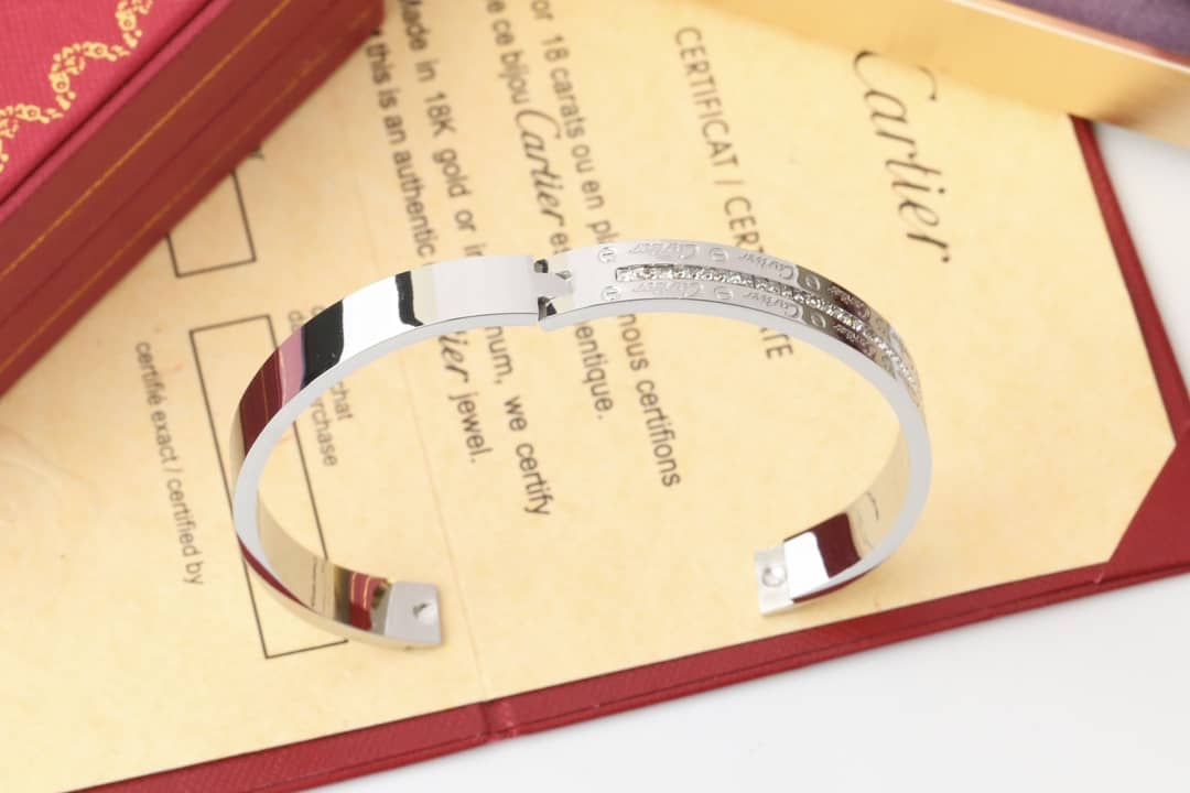 Ca*t1er Bracelet Dupe