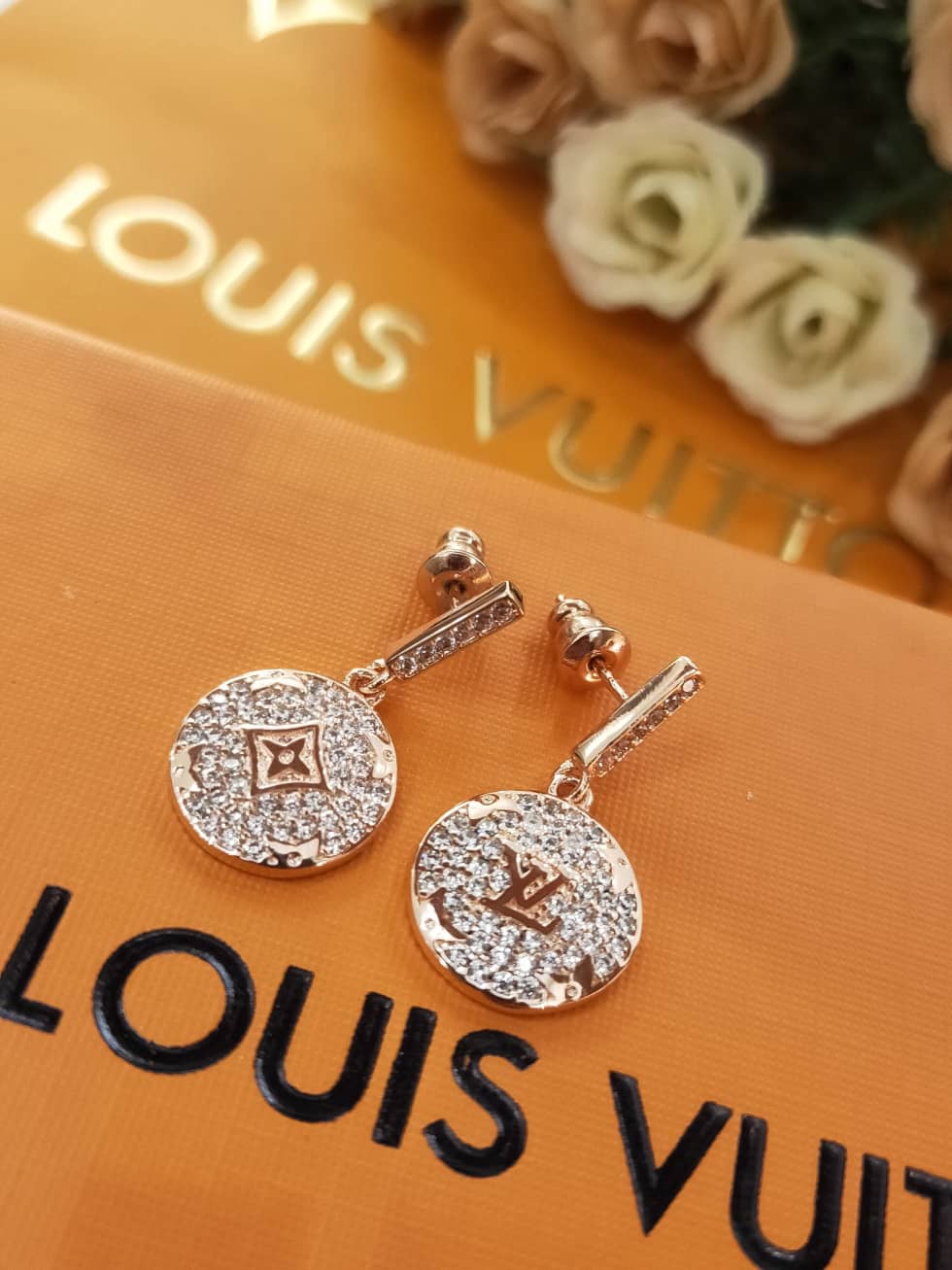 Knockoff L0vis Vvtt0n Logo Earring