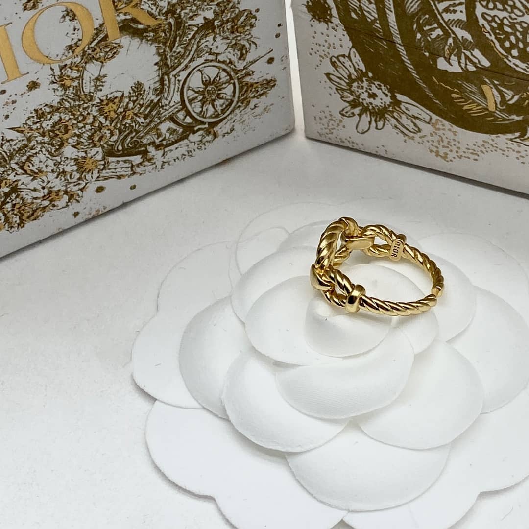 Replica Chr1st1an D10r Ring