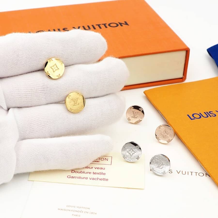 Fake L0vis Vvtt0n Logo Earring