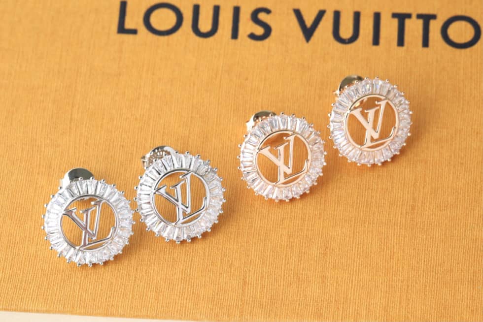 7 Star L0vis Vvtt0n Earring