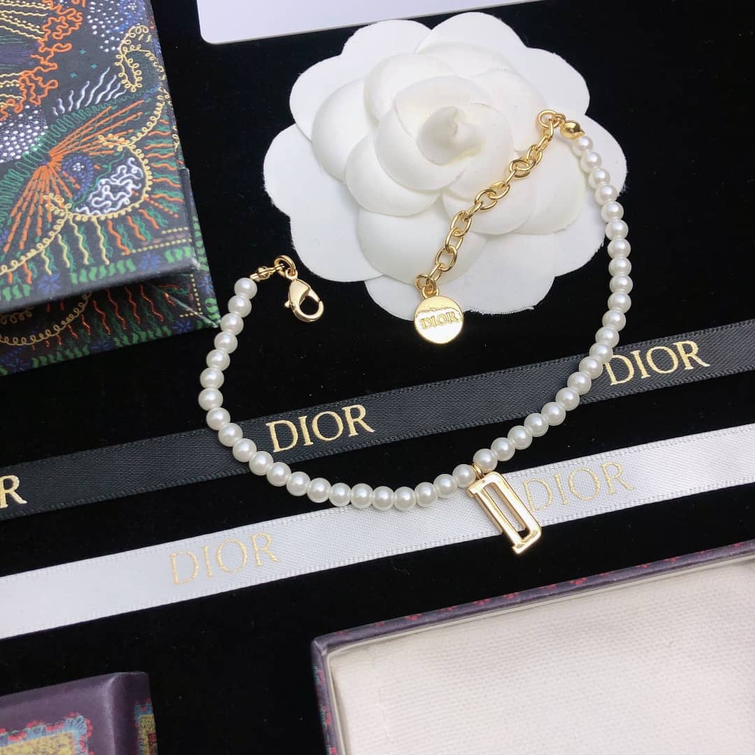 Best Chr1st1an D10r Classic Bracelet