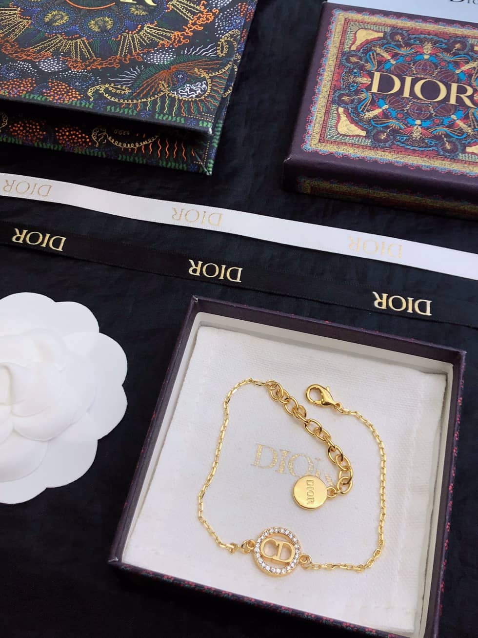 Knockoff Chr1st1an D10r Logo Bracelet