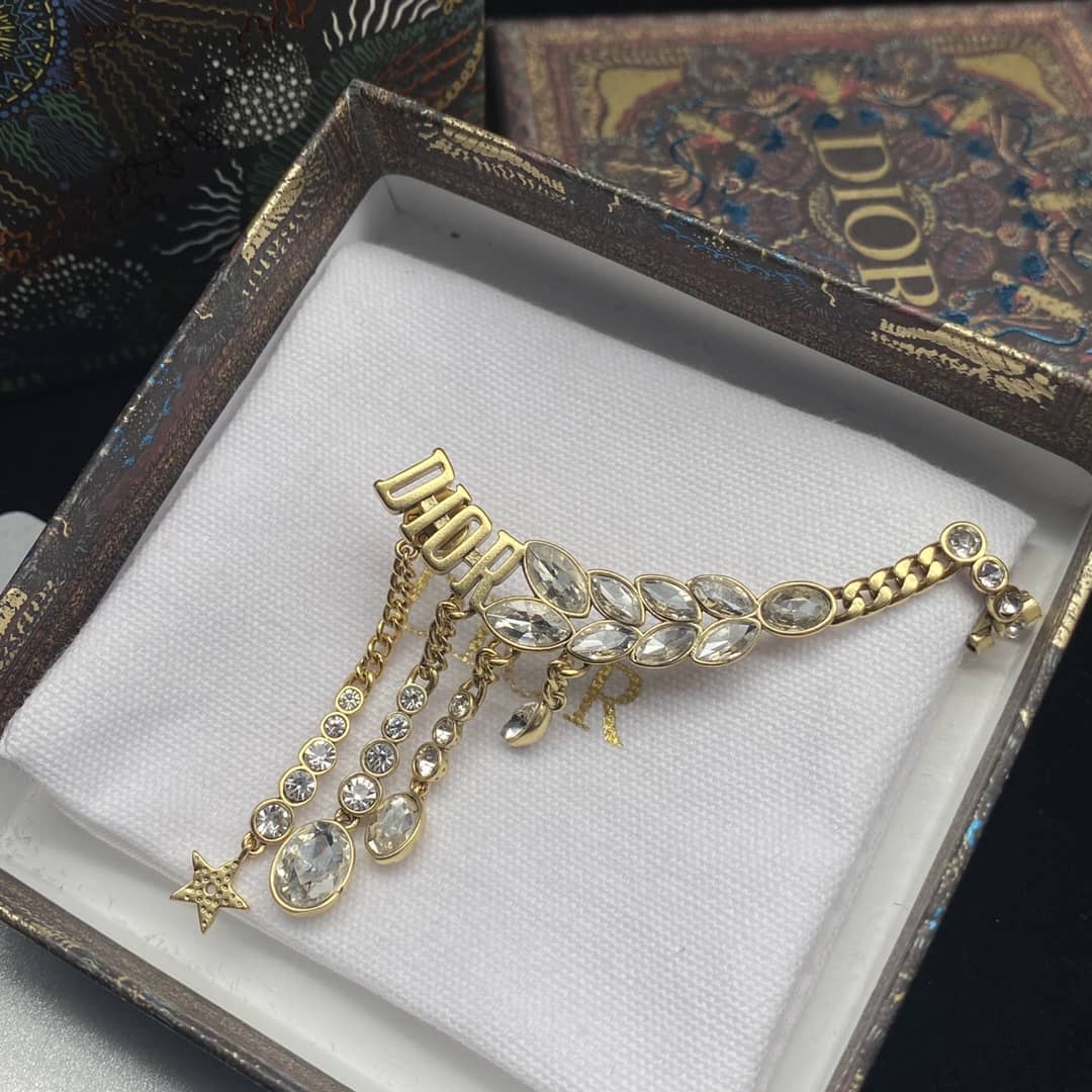 7 Star Chr1st1an D10r Earring