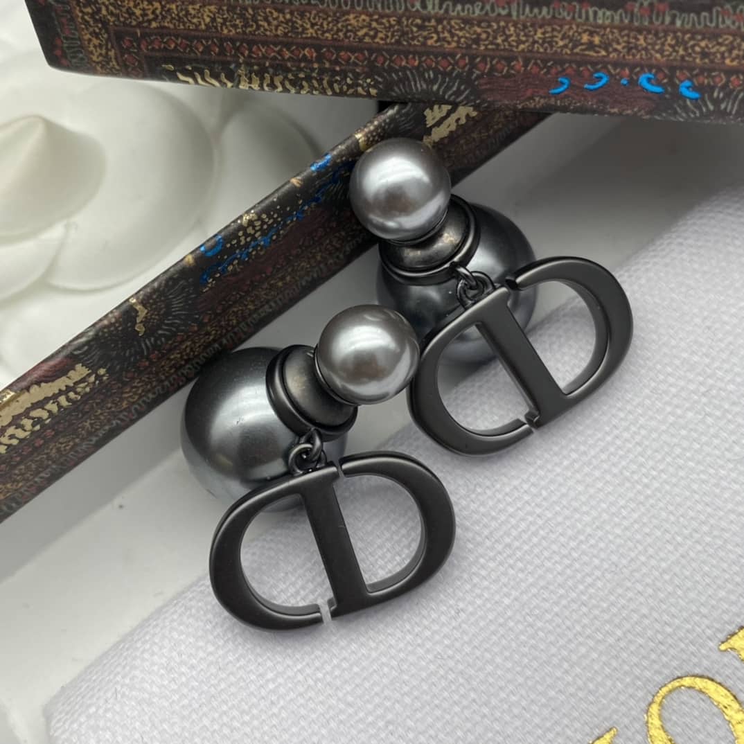 High Quality Chr1st1an D10r Earring