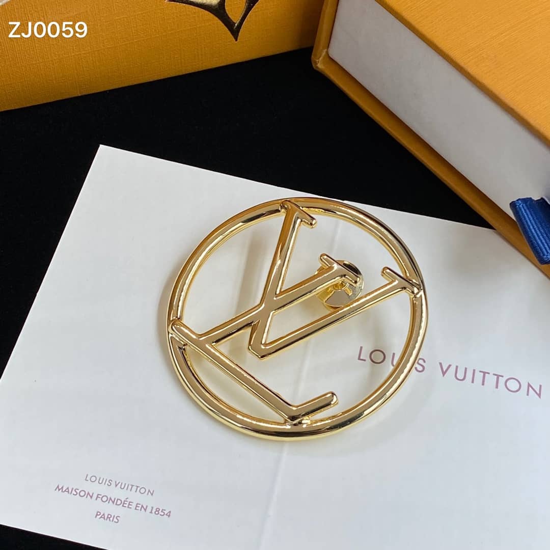 Fake L0vis Vvtt0n Logo Brooch