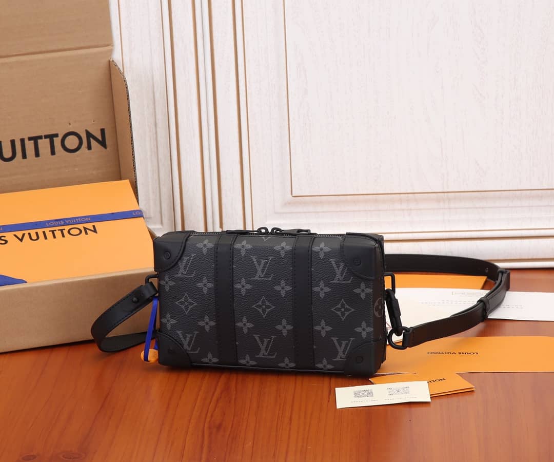 L0vis Vvtt0n Pochette Dupe Monogram Eclipse Soft Trunk M69838