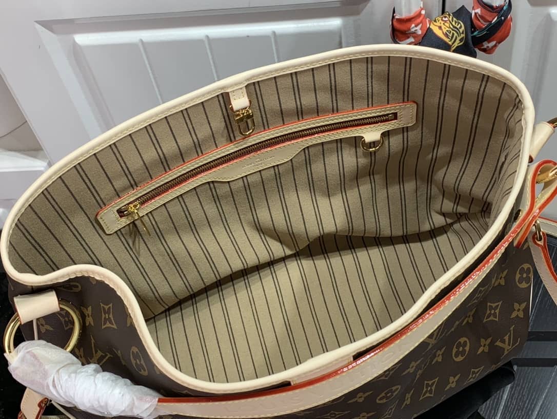 L0vis Vvtt0n Monogram Canvas Delightful PM Replica Shoulder Bag M40352