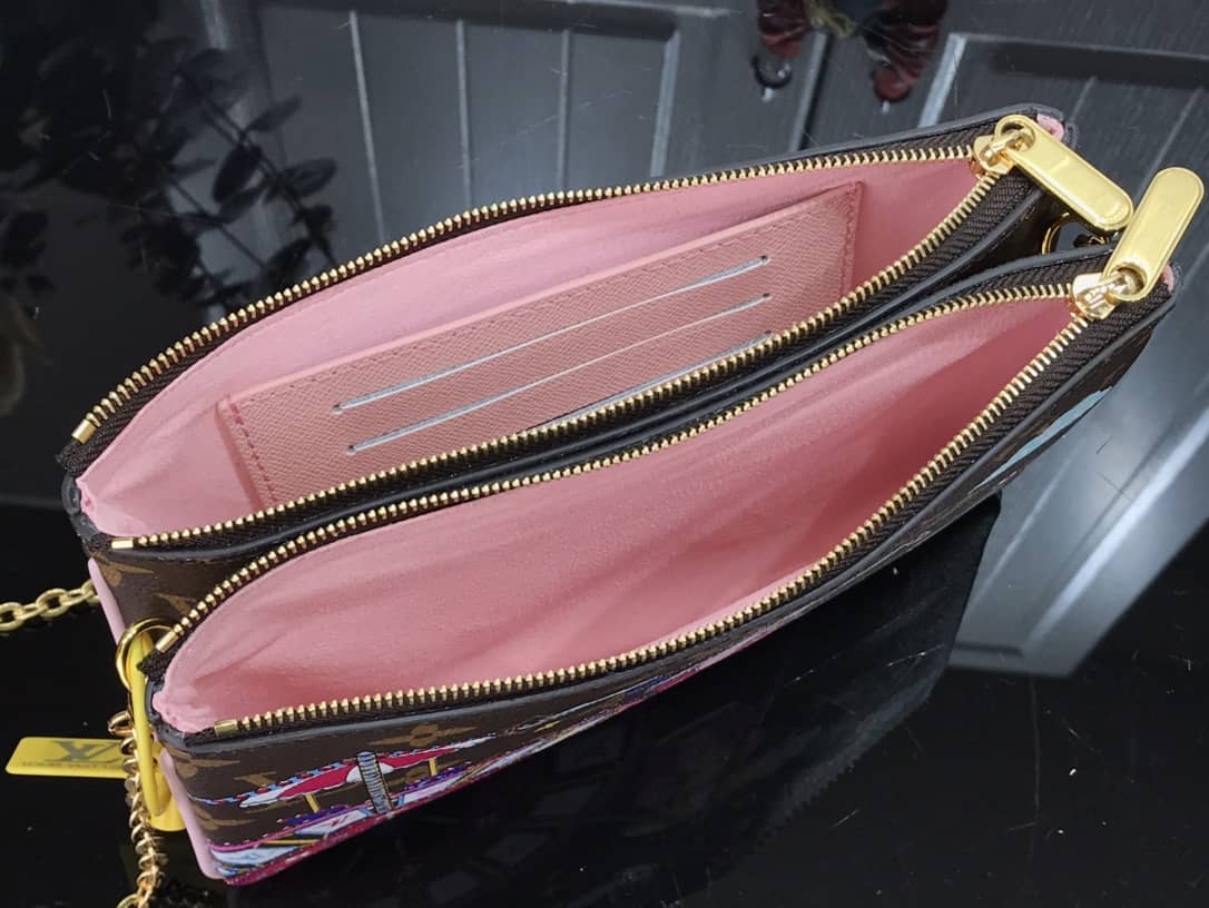 L0vis Vvtt0n Pochette Double Zip Christmas Limited Collection Replica Bag M69744