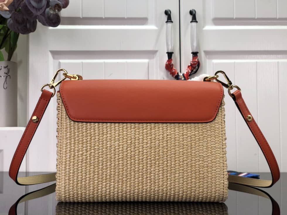 L0vis Vvtt0n Twist MM Raffia Replica Bag M57648