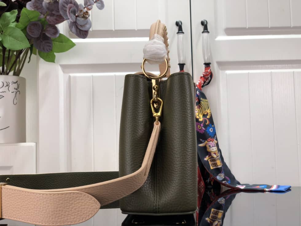 L0vis Vvtt0n Capucines BB M58578 Replica Shoulder Bag